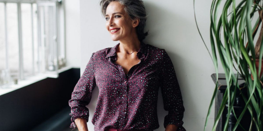 10 Astuces Vestimentaires pour Paraître Radieuse à 60 Ans
