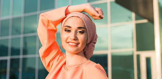 🧕La révolution du hijab : Ce vêtement traditionnel est-il le nouvel accessoire de mode à craindre ?