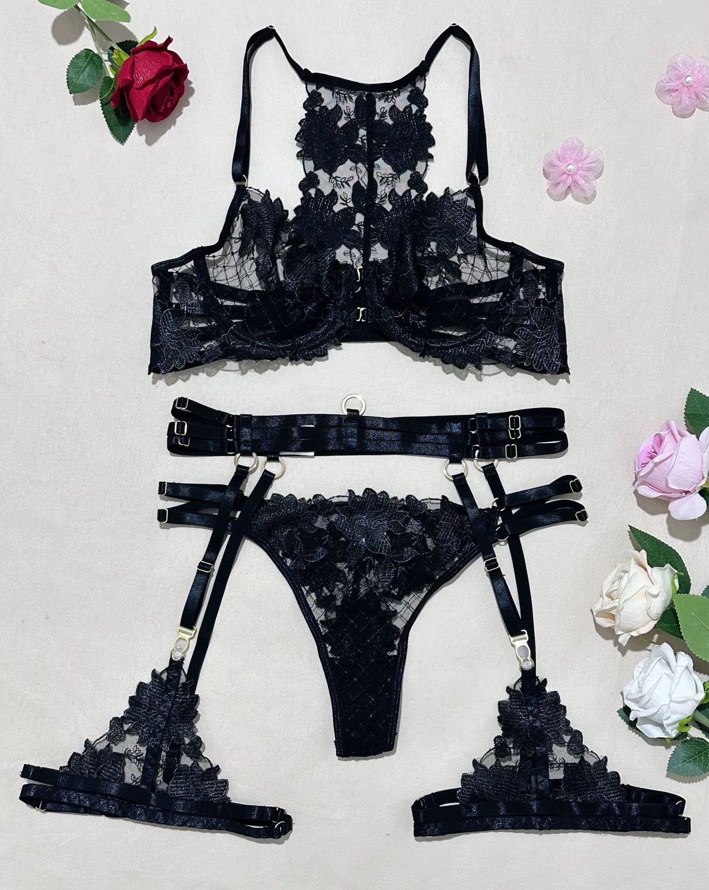 Ensemble Lingerie Raffiné Push-Up - 4 Pièces avec Armatures