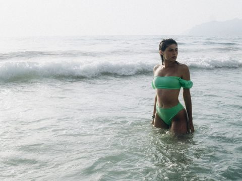 Femme à forte poitrine : vers quel maillot de bain se tourner ?
