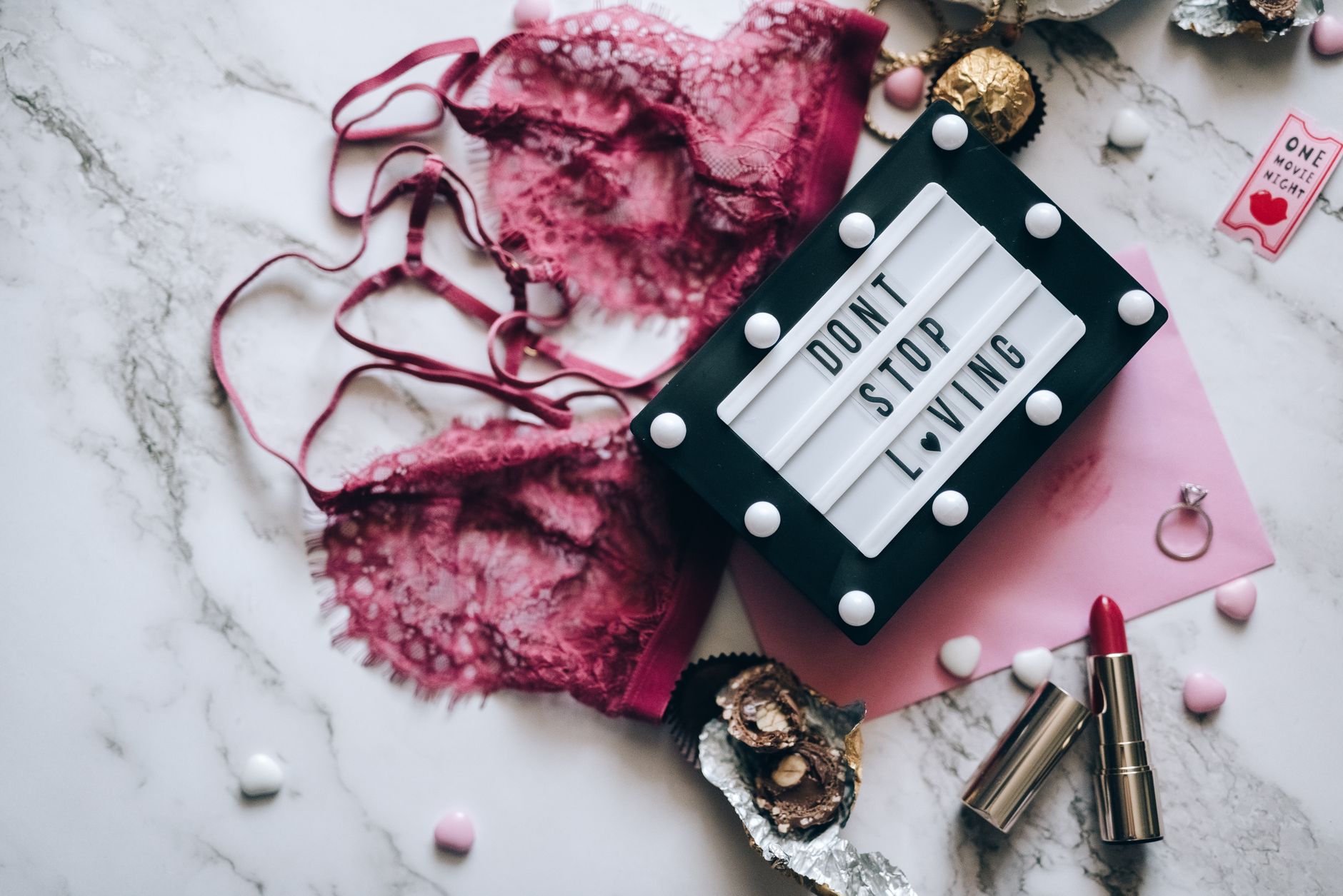 Undiz met le feu aux poudres : craquez pour sa lingerie à -60% ?