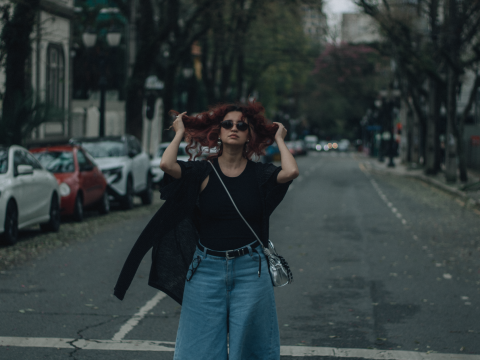 Le style streetwear chic : comment combiner confort et élégance sans compromis