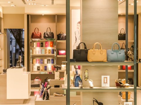 Quiet Luxury : comment les sacs discrets prennent le pouvoir cet été 2025