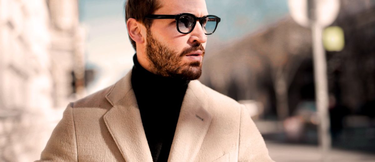 Comment s’habiller en octobre ? Conseils mixtes et tenues types pour homme & femme