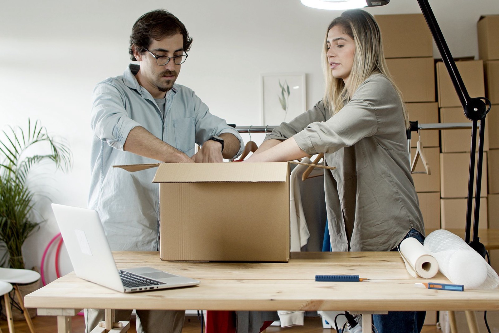 Devenir partenaire Amazon : ce que le programme implique vraiment