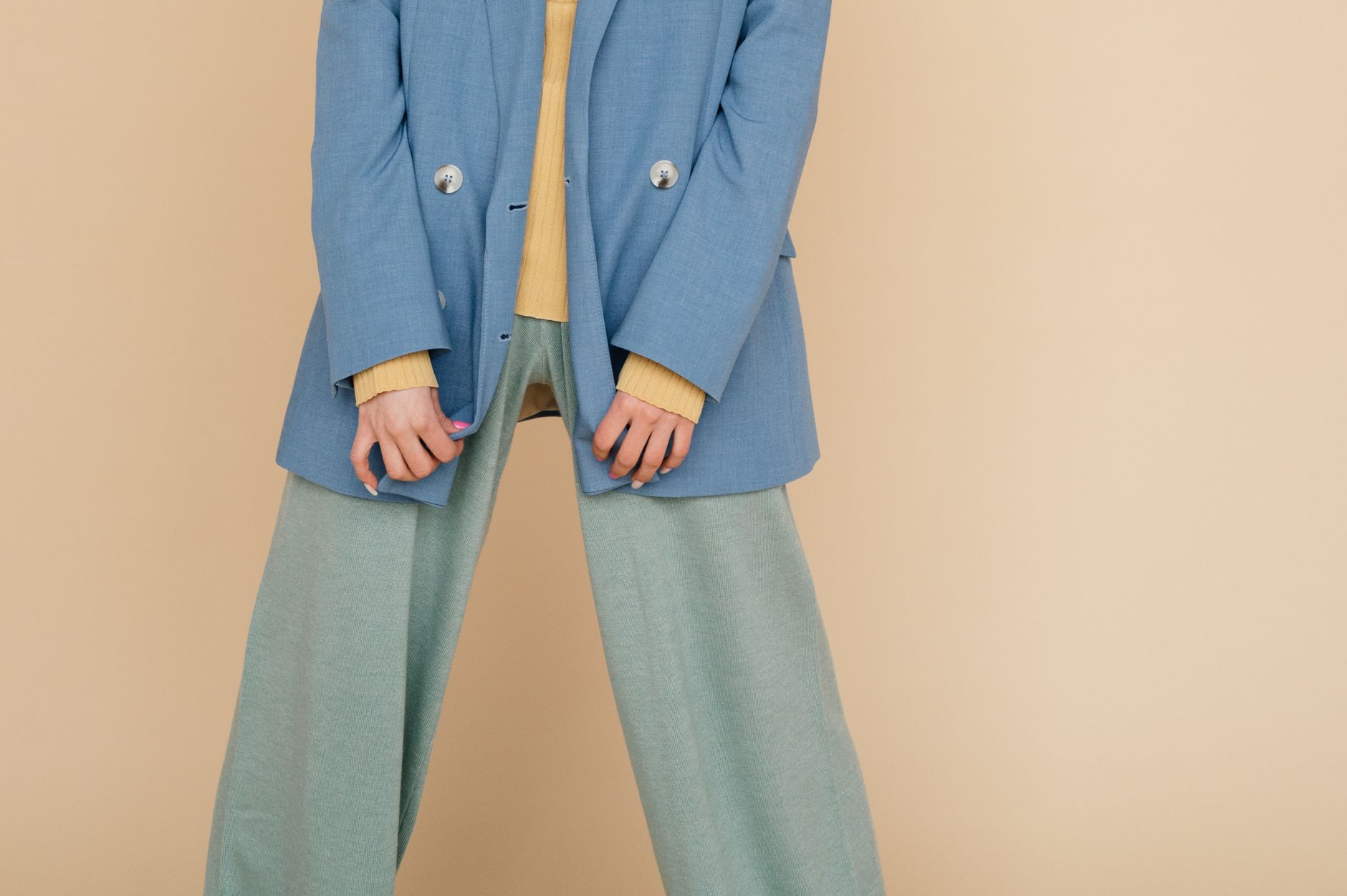 Transformez votre style cet automne avec le pantalon chic de Letizia d&rsquo;Espagne